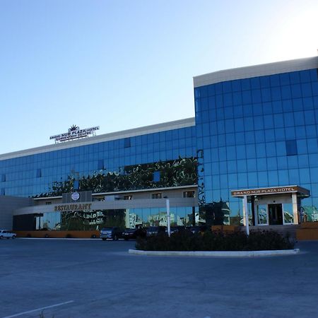 Grand Nur Plaza Hotel Aqtau Buitenkant foto