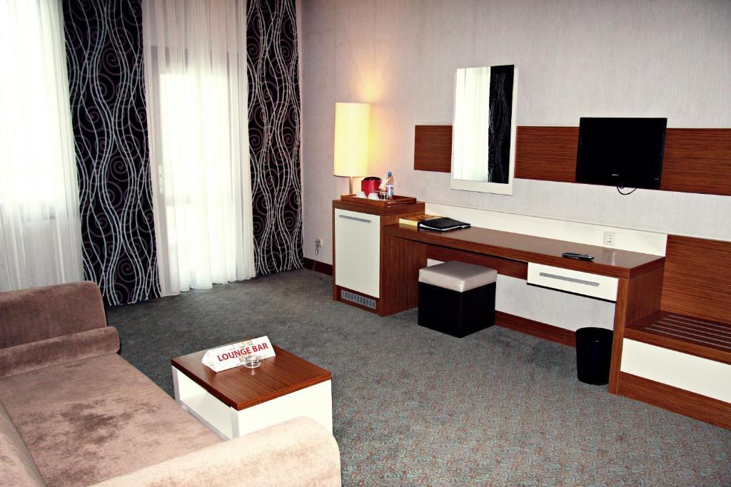 Grand Nur Plaza Hotel Aqtau Kamer foto
