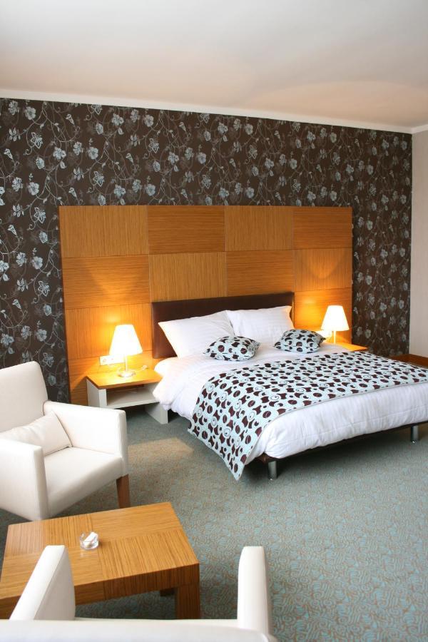 Grand Nur Plaza Hotel Aqtau Buitenkant foto
