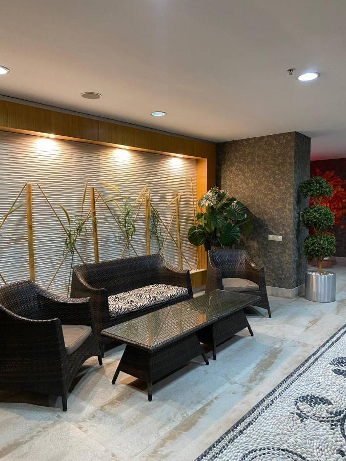 Grand Nur Plaza Hotel Aqtau Buitenkant foto