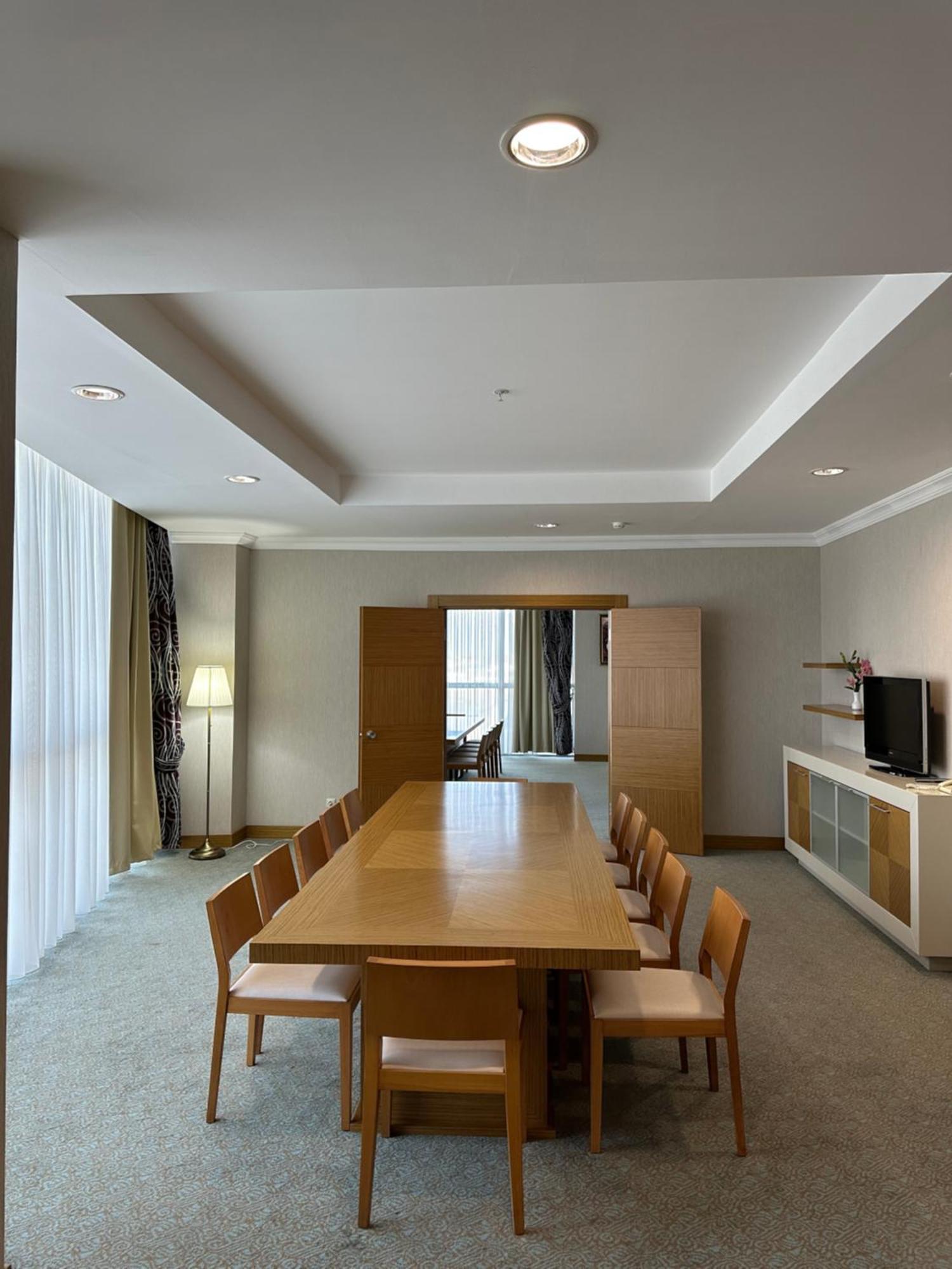 Grand Nur Plaza Hotel Aqtau Buitenkant foto