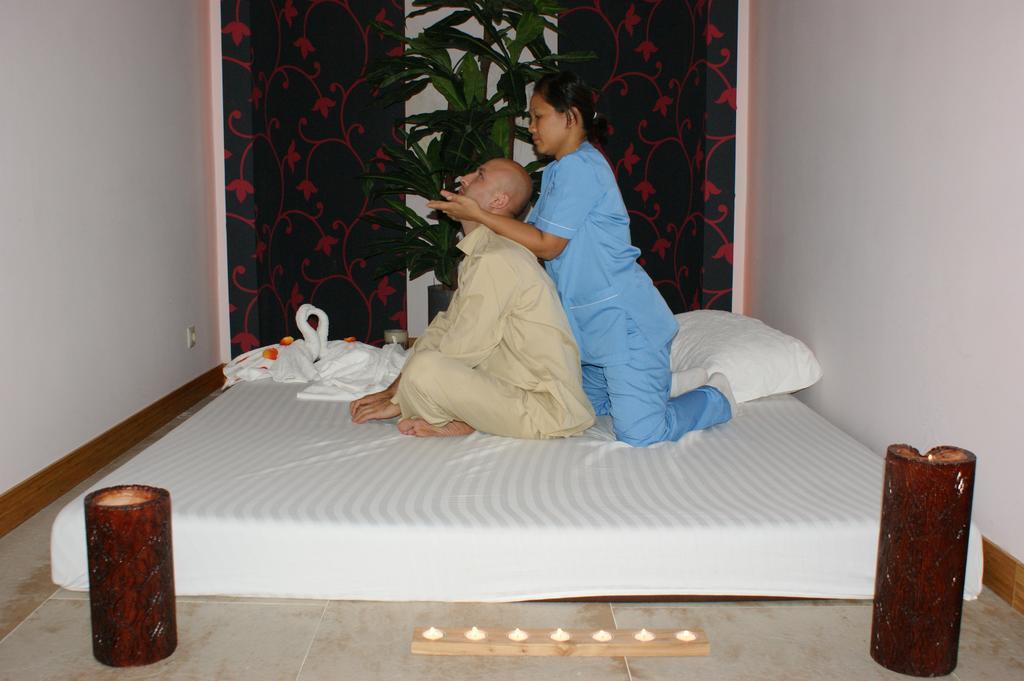 Grand Nur Plaza Hotel Aqtau Buitenkant foto