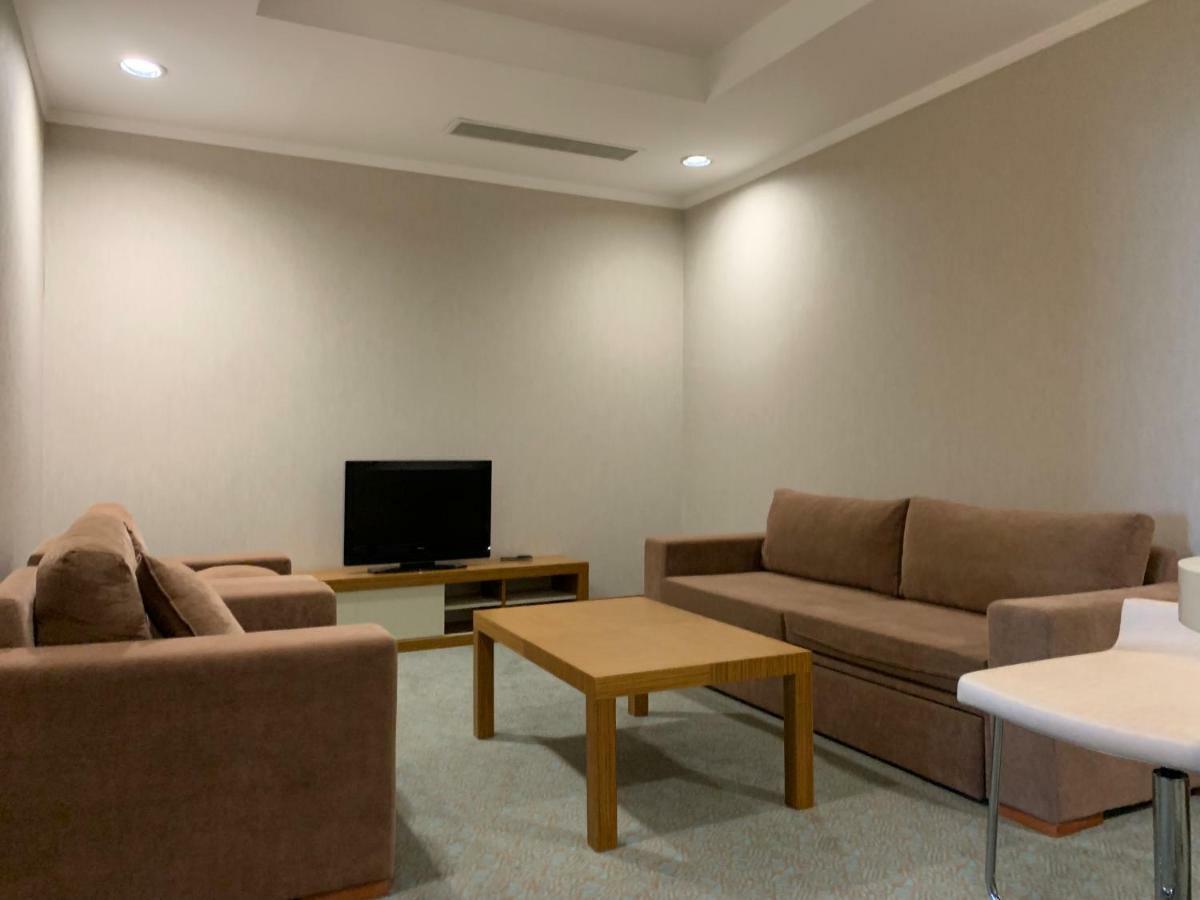Grand Nur Plaza Hotel Aqtau Buitenkant foto